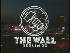 Roger Waters The Wall Live In Berlin 1990 DVD - start of the show